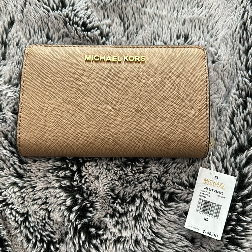 Michael kors wallet